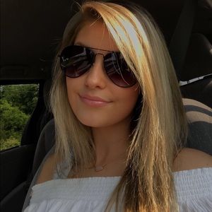 Meet your Posher, Aleena